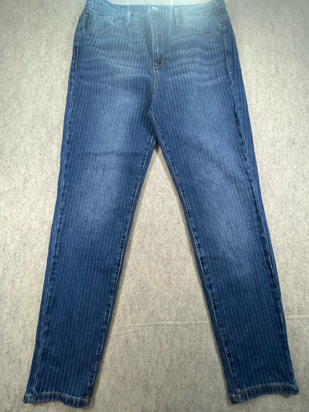 👖💙Curve Appeal High Rise Essential Skinny Pinstripe Jeans Size 12/31👖💙 - Picture 2 of 12